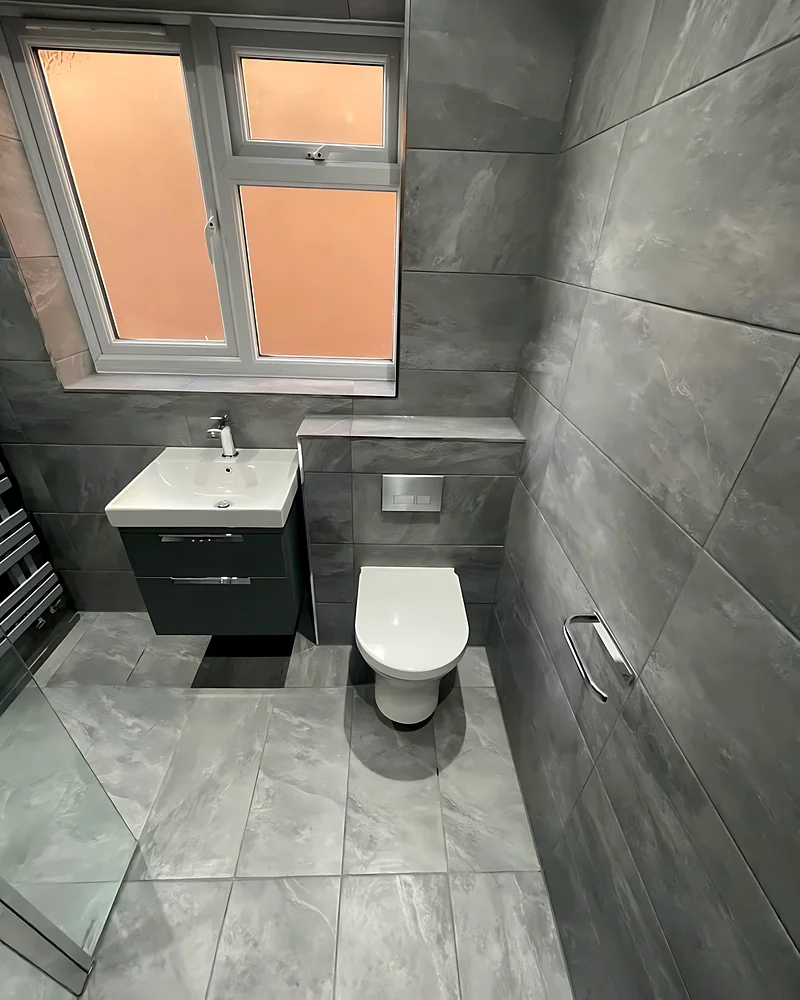 Wall-hung vanity under the window